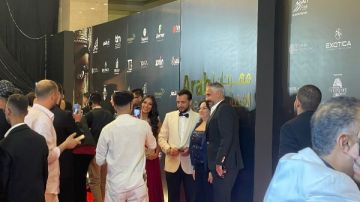 عمرو يوسف وأحمد العوضي على السجادة الحمراء لحفل مهرجان الفضائيات العربية