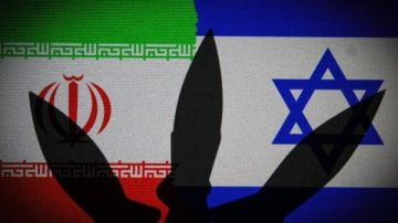 منشآت نووية وخبراء ووثائق سرية.. إيران تكشف عن مواد حساسة حصلت عليها من إسرائيل