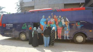 من قلب القرى إلى أسواق العالم.. أول أوتوبيس متنقل لـ صناع الخير يجوب القرى لتمكين السيدات من قلب القرى إلى أسواق العالم.. أول أوتوبيس متنقل لـ صناع الخير يجوب القرى لتمكين السيدات