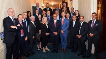 وزير الخارجية يدعو الشركات الأمريكية إلى توسيع استثماراتها في مصر وتوطين سلاسل الإمداد وزير الخارجية يدعو الشركات الأمريكية إلى توسيع استثماراتها في مصر وتوطين سلاسل الإمداد