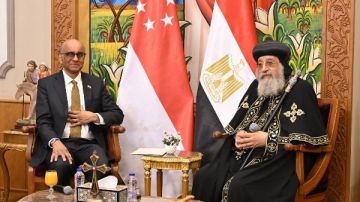 البابا تواضروس يستقبل رئيس سنغافورة.. ويؤكد: المحبة رسالة تنقذ العالم