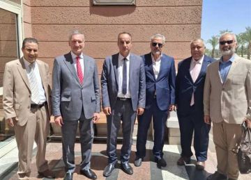 الجامعة البريطانية في مصر تستقبل رئيس جامعة الزيتونة الليبية