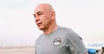 حسام حسن يحاضر لاعبي منتخب مصر قبل مباراة إثيوبيا حسام حسن يحاضر لاعبي منتخب مصر قبل مباراة إثيوبيا