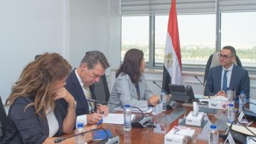 وزير الاستثمار يبحث مع البنك الدولى سبل تعزيز التجارة الخارجية