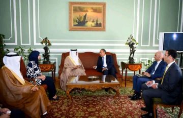 وزيرا خارجية مصر والبحرين يتطلعان لتعزيز التعاون في المجالات الاقتصادية والاستثمارية وزيرا خارجية مصر والبحرين يتطلعان لتعزيز التعاون في المجالات الاقتصادية والاستثمارية