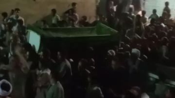 النعش طاف 4 ساعات.. كرامات الشيخ خلف خلال جنازته في اسيوط..ما الذي حدث؟ النعش طاف 4 ساعات.. كرامات الشيخ خلف خلال جنازته في اسيوط..ما الذي حدث؟