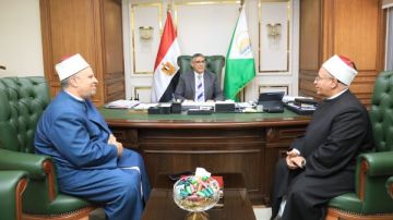 محافظ الجيزة يستقبل مدير مديرية الأوقاف الجديد لبحث خطط العمل والرؤى المستقبلية محافظ الجيزة يستقبل مدير مديرية الأوقاف الجديد لبحث خطط العمل والرؤى المستقبلية
