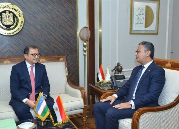 وزير التموين يستقبل سفير أوزبكستان لبحث تعزيز التعاون بين البلدين