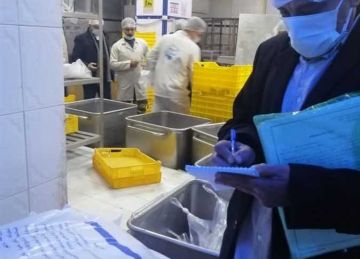 إعدام كمية من الأغذية الفاسدة في شمال سيناء