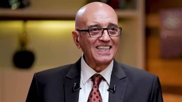 تكريم محمد سلماوي تقديرا لمسيرته ودوره فى إثراء الثقافة والإبداع تكريم محمد سلماوي تقديرا لمسيرته ودوره فى إثراء الثقافة والإبداع