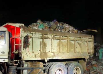 محافظ الجيزة: رفع 2000 طن مخلفات من أرض المطاحن بشارع فيصل