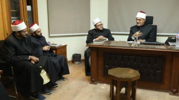 مفتي الجمهورية لأمناء الفتوى: مهمتكم تتطلب صبرا وسعة صدر مفتي الجمهورية لأمناء الفتوى: مهمتكم تتطلب صبرا وسعة صدر