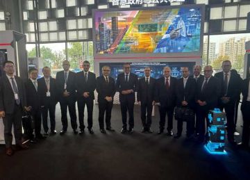 وزير الصحة يبحث مع مسؤولي هواوي التعاون في التكنولوجيا الطبية وزير الصحة يبحث مع مسؤولي هواوي التعاون في التكنولوجيا الطبية