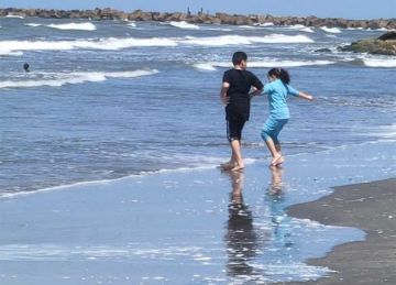 احذروا حتى وإن بدا البحر هادئا.. بورفؤاد تحذر رواد الشواطئ من تجاهل إجراءات السلامة