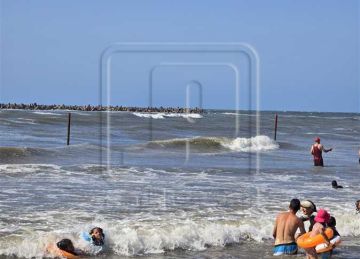 بسبب ارتفاع الأمواج.. مصرع طفلين غرقا برأس البر في دمياط بسبب ارتفاع الأمواج.. مصرع طفلين غرقا برأس البر في دمياط