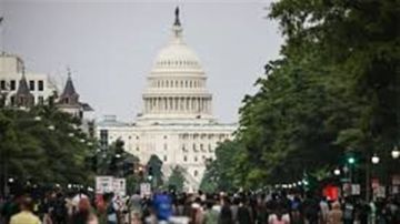 تشديد الإجراءات الأمنية حول ترامب والبيت الأبيض.. ما القصة ؟ تشديد الإجراءات الأمنية حول ترامب والبيت الأبيض.. ما القصة ؟