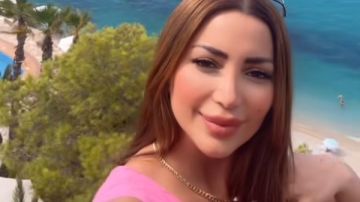 نسرين طافش تبهر متابعيها بإطلالتها في الأمارات.. صور