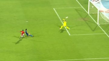 أفشة يسجل الهدف الأول لمنتخب مصر في مرمى تونس أفشة يسجل الهدف الأول لمنتخب مصر في مرمى تونس