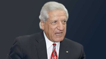 فخري الفقي في حواره لـ صدى البلد : مصر تستهدف معدل نمو 7 بحلول 2030.. القطاع الخاص يقود الاستثمارات.. استقرار الدولار رهين بالبرنامج الاقتصادي.. ورأس المال البشري مفتاح النمو المستدام للدولة