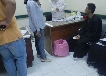 في زيارة مفاجئة.. وكيلة الصحة بقنا تحيل صيدليا وطبيب أسنان وفريق تمريض للتحقيق (تفاصيل)