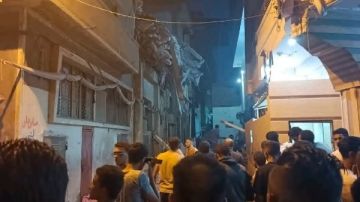 مدير أمن الغربية ونائب المحافظ يتفقدان موقع انفجار مصنع المحلة.. والبحث عن ناجين