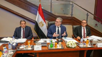 نقابة العاملين بالبترول: القطاع وفر 3.5 مليار دولار من الفاتورة الاستيرادية