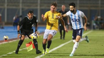 بيراميدز يسحق أوكلاند سيتى بثلاثية ويتأهل لمواجهة أهلي جدة على بطل القارات الثلاث