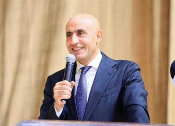 تدريب المنهج المطور الجديد لمعلمي الرياضيات واللغة الإنجليزية في الوادي الجديد