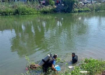 غرق شخص إثر سقوط سيارة ملاكي في ترعة الملاحة بالغربية غرق شخص إثر سقوط سيارة ملاكي في ترعة الملاحة بالغربية