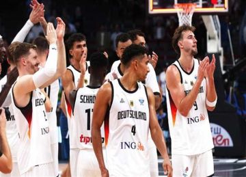 منتخب ألمانيا يهزم تركيا ويحرز لقب بطولة أمم أوروبا لكرة السلة 2025
