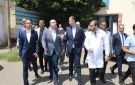 المحافظ ونائب وزير الصحة يتفقدان مستشفى بني سويف - eg