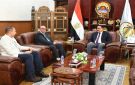 محافظ مطروح يلتقى رئيس خالدة للبترول لتعزيز المشاركة المجتمعية - eg