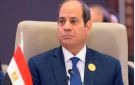 وزير الأوقاف يهدي الرئيس السيسي هدية تذكارية باحتفالية المولد النبوي - eg