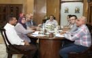 رئيس جامعة جنوب الوادي يناقش استعدادات الجامعة الأهلية للعام الجامعي الجديد - eg