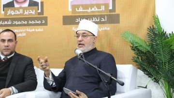 المفتي: نداء أهل القبلة لا يلغي المذاهب ولا يصهرها بل يقر التعدد المفتي: نداء أهل القبلة لا يلغي المذاهب ولا يصهرها بل يقر التعدد