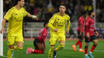 رونالدو يقود النصر لاكتساح الخلود بثلاثية بالدوري السعودي