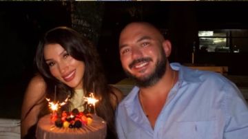 عيد ميلاد سعيد للداعمة الحنونة.. العسيلي يهنئ زوجته بعيد ميلادها عيد ميلاد سعيد للداعمة الحنونة.. العسيلي يهنئ زوجته بعيد ميلادها