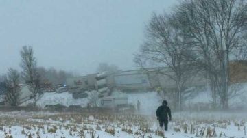 أمريكا.. حادث تصادم بين 100 سيارة يغلق طريقا سريعا في ميتشجن