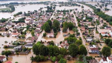 إغلاق مدارس وحالة تأهب.. ثلوج وأمطار غزيرة تضرب اليونان إغلاق مدارس وحالة تأهب.. ثلوج وأمطار غزيرة تضرب اليونان