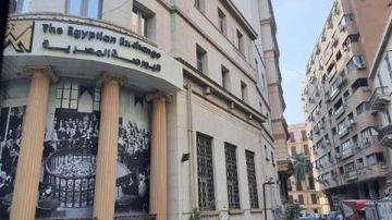 القابضة للنقل البحري ترفض عرضا إماراتيا لبيع أسهمها في الإسكندرية لتداول الحاويات القابضة للنقل البحري ترفض عرضا إماراتيا لبيع أسهمها في الإسكندرية لتداول الحاويات