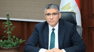 القمامة تغزو شوارع بشتيل.. واستغاثة عاجلة من الأهالي لـ محافظ الجيزة القمامة تغزو شوارع بشتيل.. واستغاثة عاجلة من الأهالي لـ محافظ الجيزة