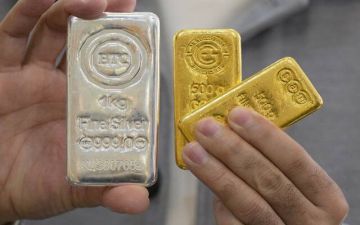 تراجع الذهب والفضة بعد إعلان ترامب ترشيح وارش لرئاسة الفيدرالي