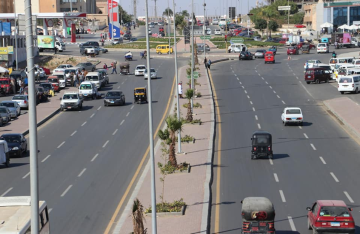 فنان مصري ينجو من حادث سير مروع فنان مصري ينجو من حادث سير مروع