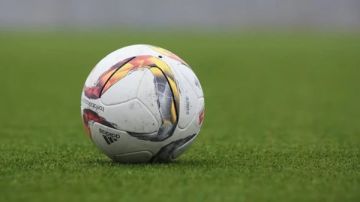 كل الدوريات.. مواعيد مباريات اليوم الجمعة 30 يناير 2026 والقنوات الناقلة