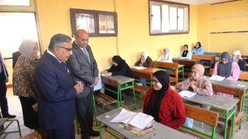 محافظ الدقهلية يتفقد عددا من لجان امتحانات الشهادة الإعدادية محافظ الدقهلية يتفقد عددا من لجان امتحانات الشهادة الإعدادية