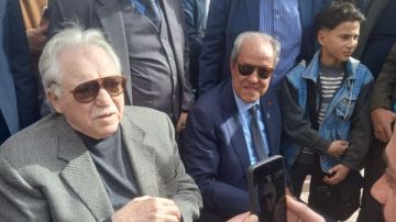 وصول منير فخري عبد النور ومحمود أباظة لحزب الوفد للإدلاء بأصواتهما في انتخابات رئاسة الحزب.. صور