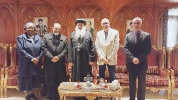 وفد كنيسة الأقباط الكاثوليك بطنطا يهنئ الأنبا بولا بعيد الميلاد المجيد