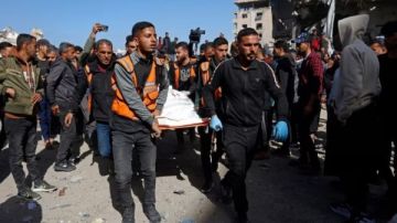 32 شهيدا في غارات إسرائيلية متواصلة على قطاع غزة