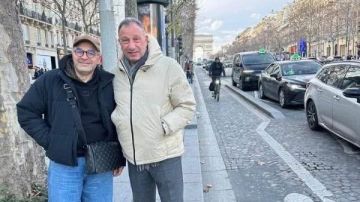 500 سؤال عن الاستاد.. محمد كامل يطمئن جمهور الأهلي على صحة بيبو من باريس 500 سؤال عن الاستاد.. محمد كامل يطمئن جمهور الأهلي على صحة بيبو من باريس