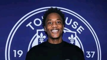 تولوز يضم الدولي السنغالي بابي ديمبا ديوب بعقد إعارة مع أحقية الشراء